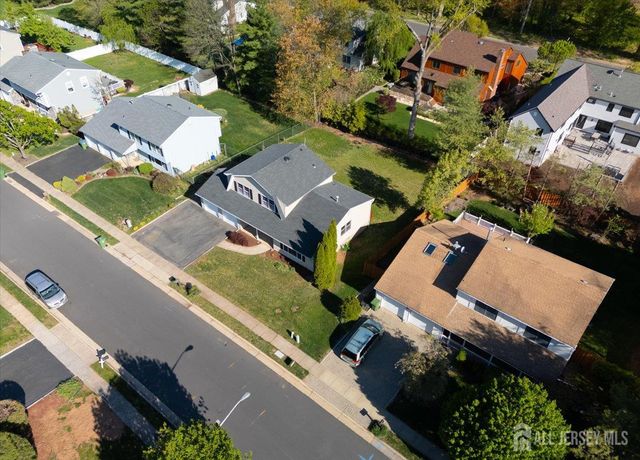 4 Visco Drive, Edison, NJ 08820