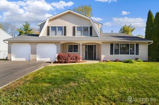 4 Visco Drive, Edison, NJ 08820