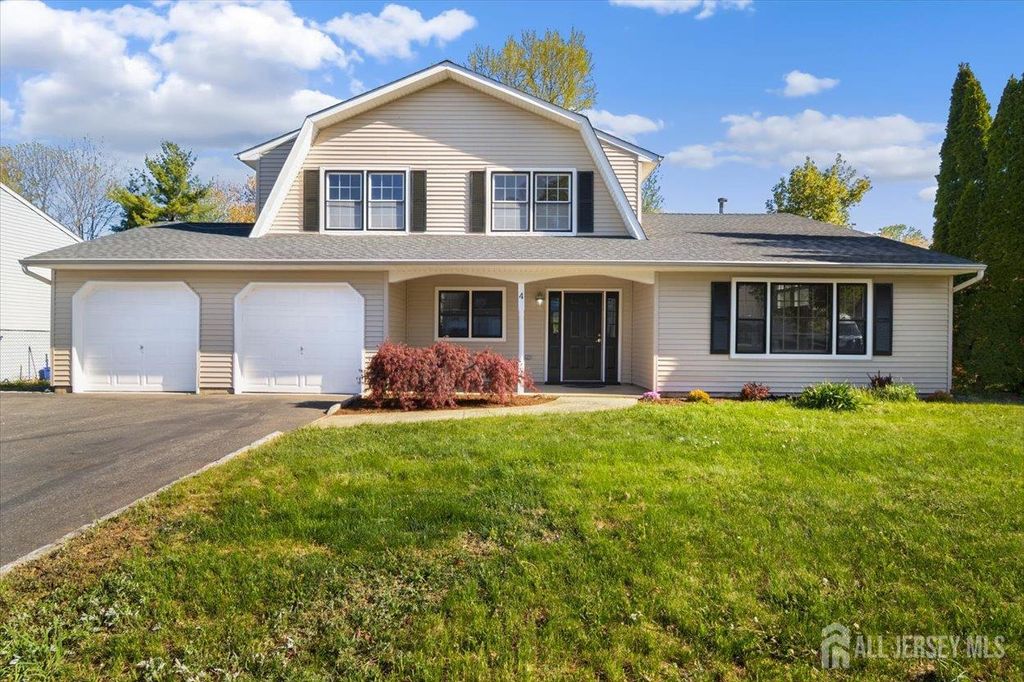 4 Visco Drive, Edison, NJ 08820