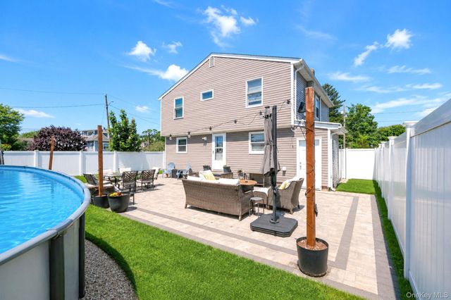 135 Texas Street, Lindenhurst, NY 11757