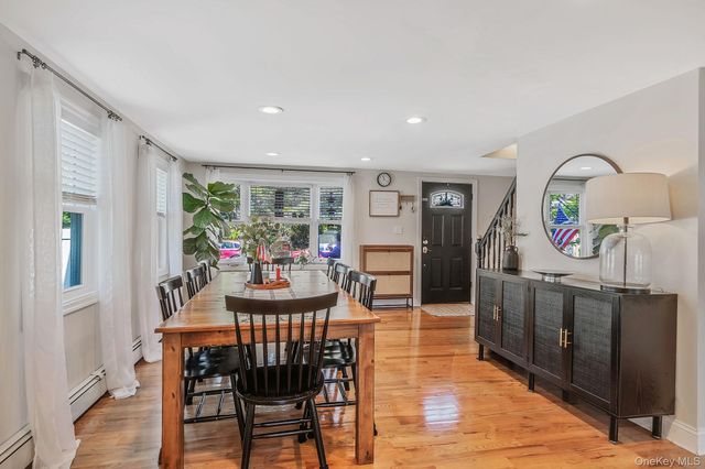135 Texas Street, Lindenhurst, NY 11757