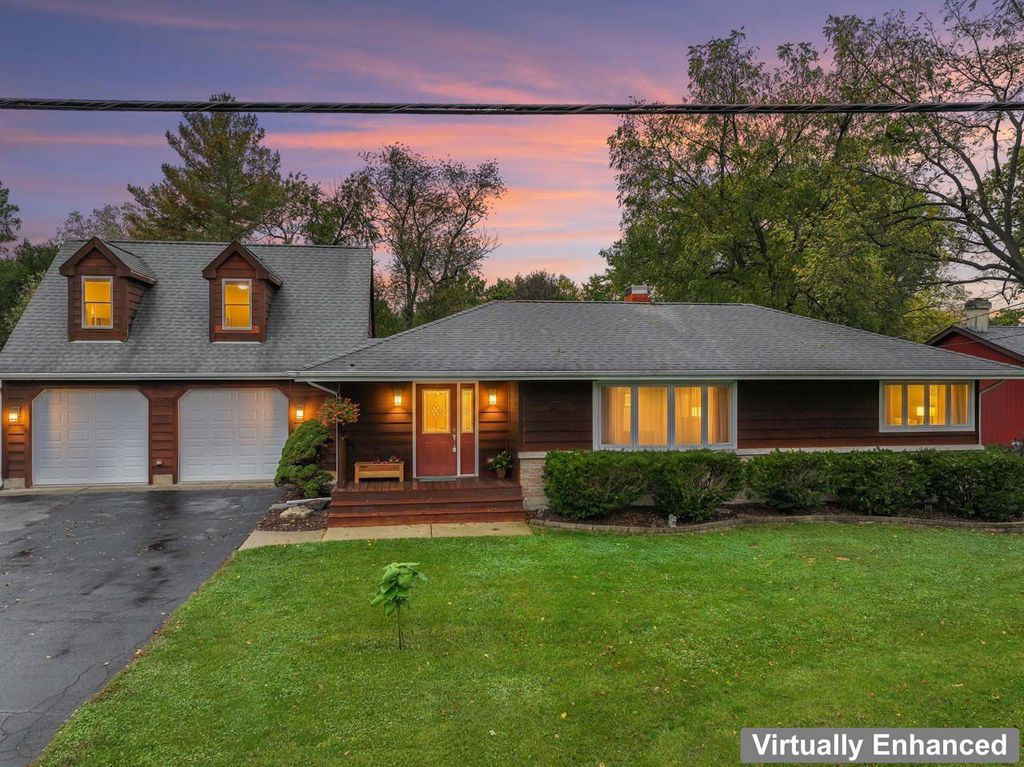 3813 Mccabe Avenue, Crystal Lake, IL 60014 — exterior