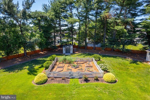 2 MANSOOR CT, Sewell, NJ 08080
