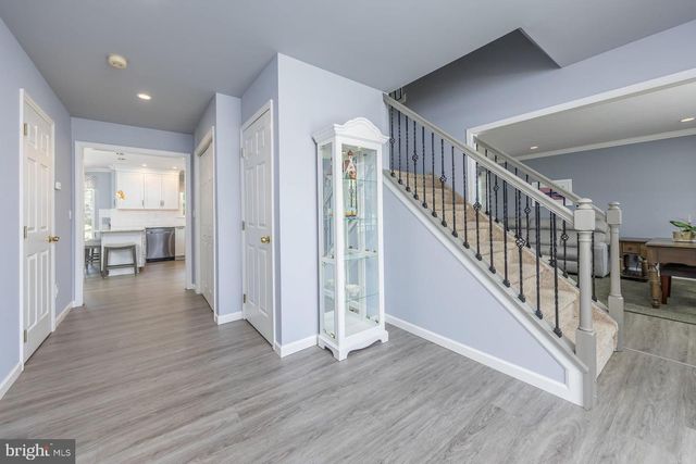 2 MANSOOR CT, Sewell, NJ 08080