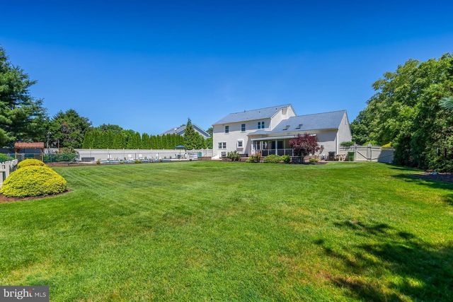 2 MANSOOR CT, Sewell, NJ 08080