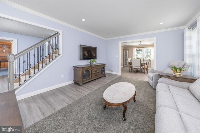 2 MANSOOR CT, Sewell, NJ 08080