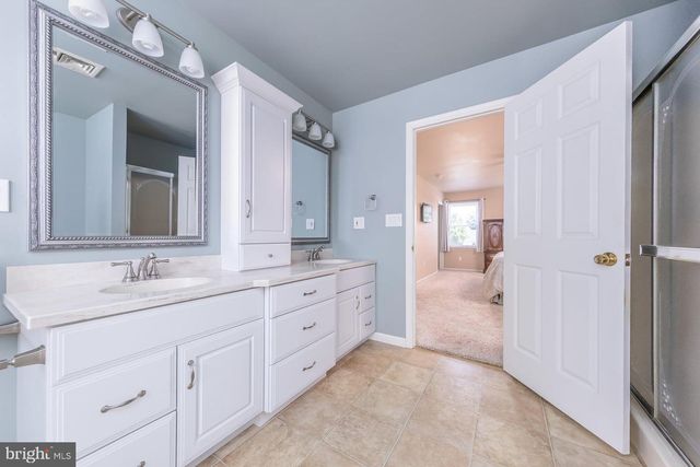 2 MANSOOR CT, Sewell, NJ 08080