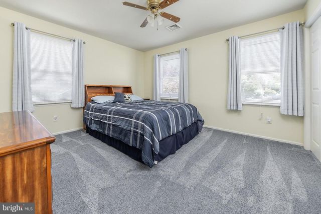 2 MANSOOR CT, Sewell, NJ 08080