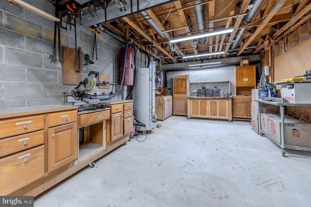 2 MANSOOR CT, Sewell, NJ 08080