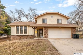 8202 Arlington Drive, Omaha, NE 68134