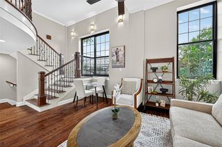 1100 Harvard Street 8, Houston, TX 77008