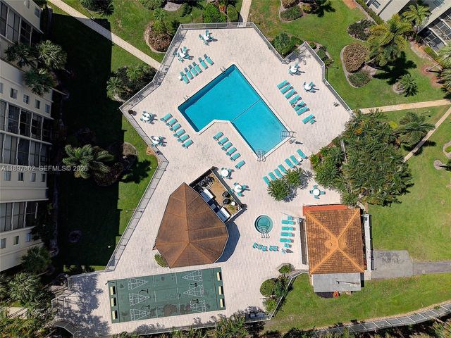 3940 Inverrary Blvd 304-A, Lauderhill, FL 33319