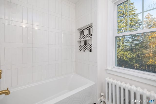 51 Hepburn Road, Hamden, CT 06517