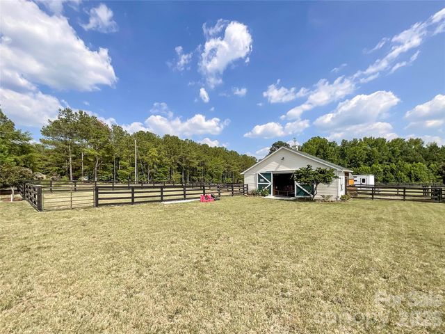 1132 Sandhills VFD Road, Jefferson, SC 29718