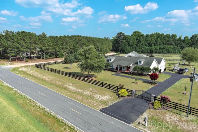 1132 Sandhills VFD Road, Jefferson, SC 29718