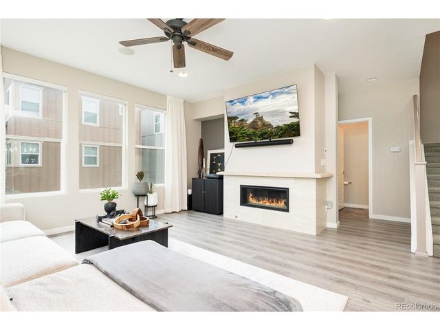 9051 Southurst Ct, Littleton, CO 80129