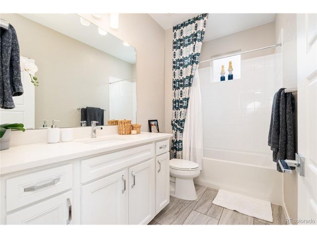 9051 Southurst Ct, Littleton, CO 80129