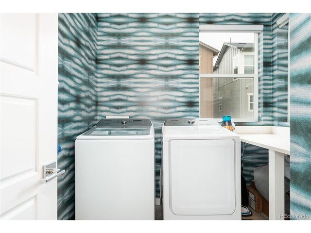 9051 Southurst Ct, Littleton, CO 80129