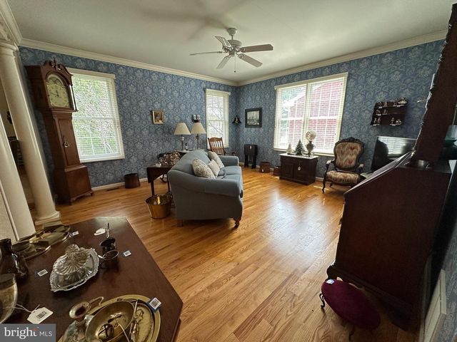1846 MERIDIAN DR, Hagerstown, MD 21742