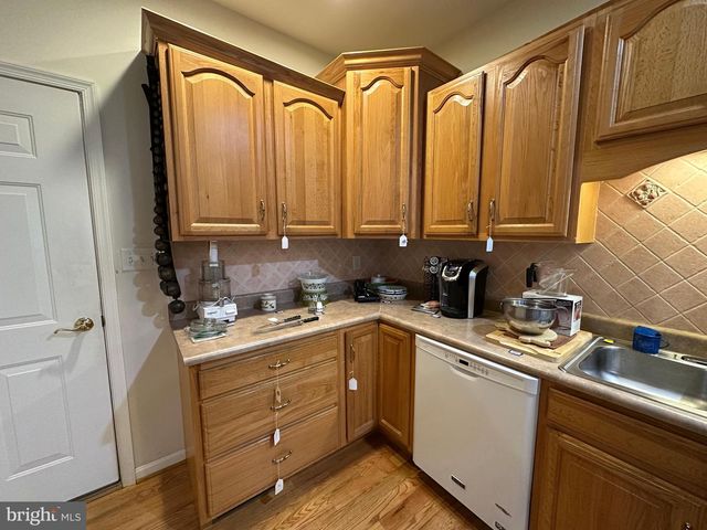 1846 MERIDIAN DR, Hagerstown, MD 21742