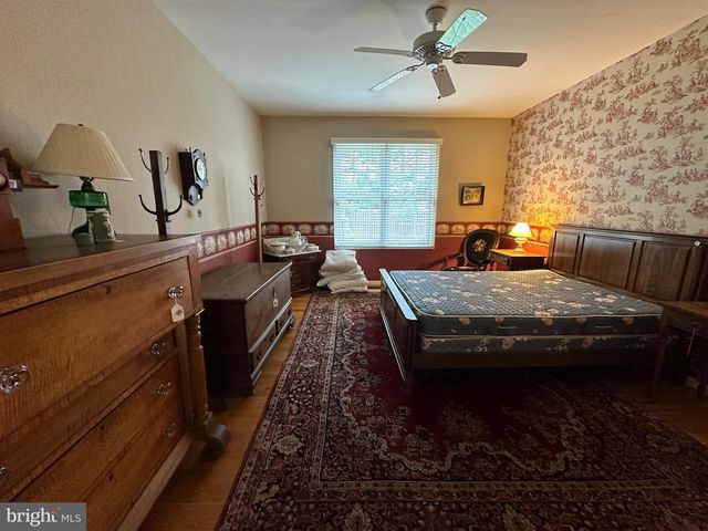 1846 MERIDIAN DR, Hagerstown, MD 21742