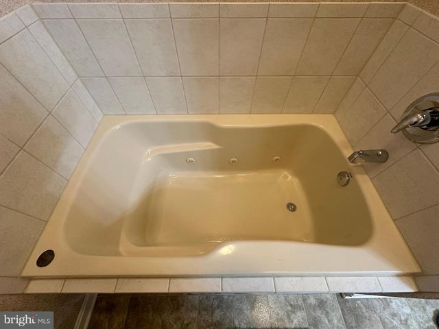 1846 MERIDIAN DR, Hagerstown, MD 21742