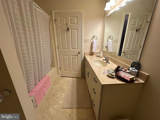1846 MERIDIAN DR, Hagerstown, MD 21742
