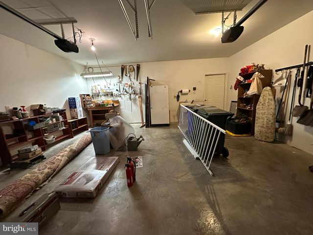 1846 MERIDIAN DR, Hagerstown, MD 21742