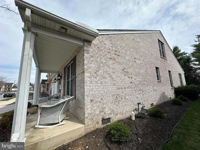 1846 MERIDIAN DR, Hagerstown, MD 21742