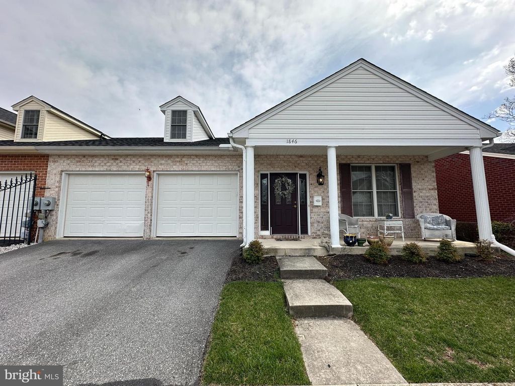 1846 MERIDIAN DR, Hagerstown, MD 21742