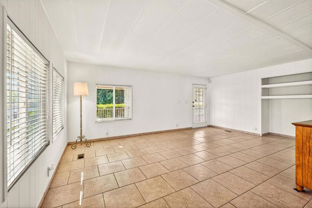 132 Calle Arriba, Palm Springs, CA 92264