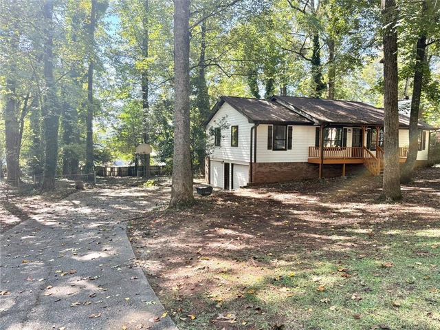 4100 Oak Stone Drive, Douglasville, GA 30135