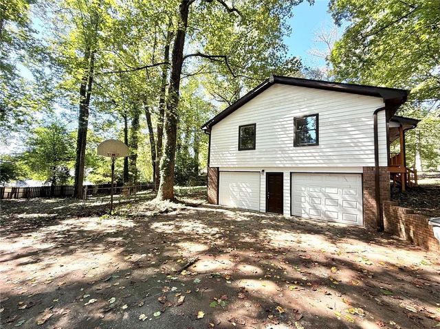 4100 Oak Stone Drive, Douglasville, GA 30135