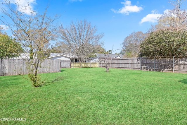 123 Park Avenue, Lafayette, LA 70501