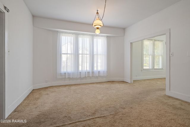 123 Park Avenue, Lafayette, LA 70501