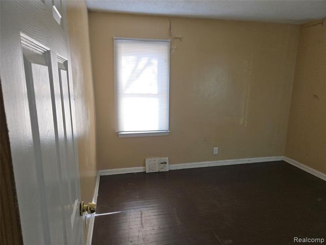 19953 Regent Drive, Detroit, MI 48205