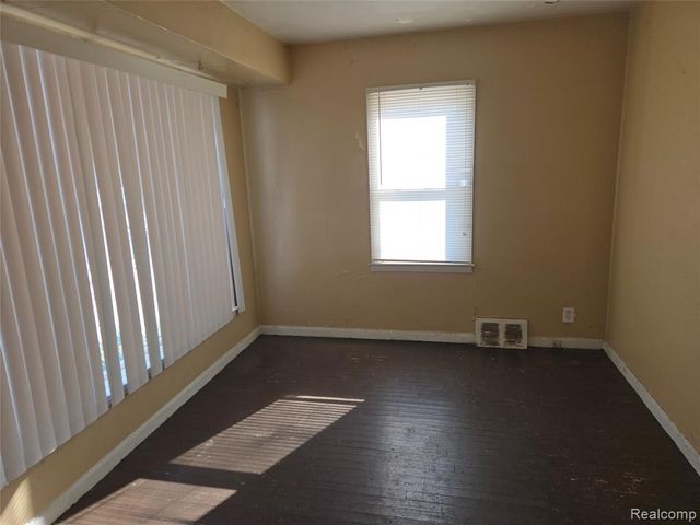 19953 Regent Drive, Detroit, MI 48205