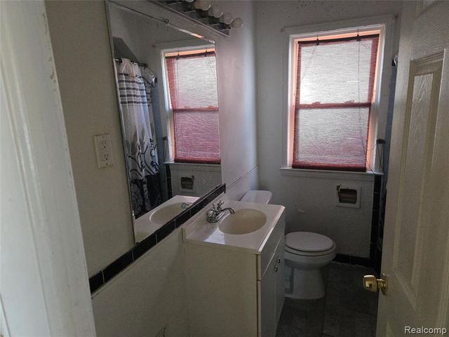 19953 Regent Drive, Detroit, MI 48205