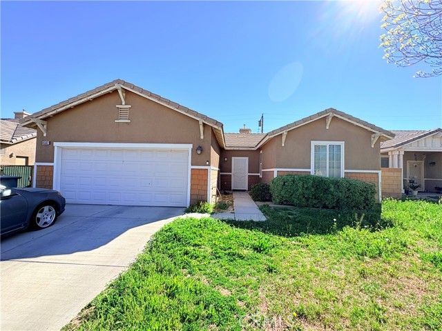 45502 Stanridge Avenue, Lancaster, CA 93535