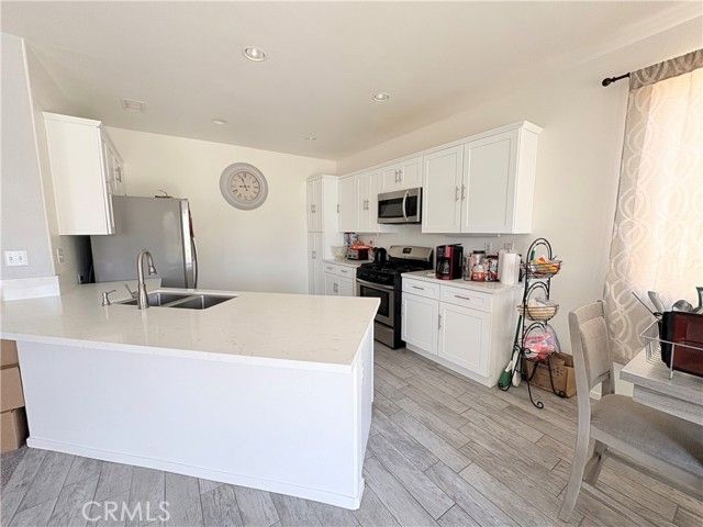 45502 Stanridge Avenue, Lancaster, CA 93535