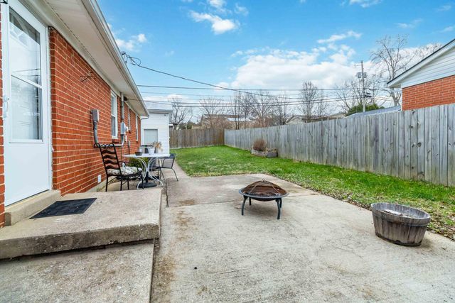 1292 Beulah Park, Lexington, KY 40517