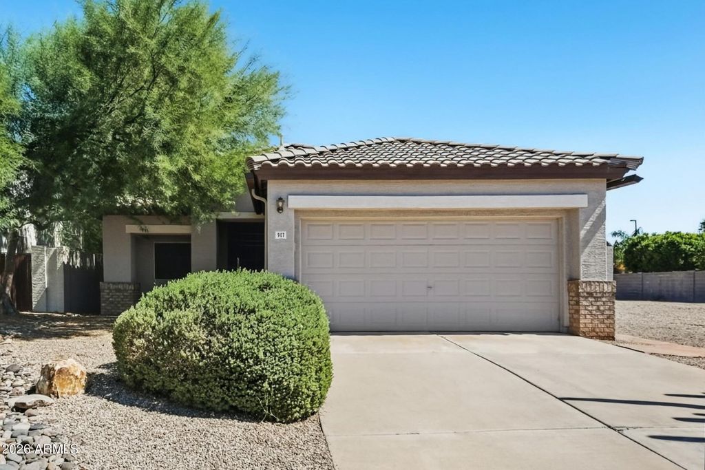 907 S ROANOKE Street, Gilbert, AZ 85296 — exterior