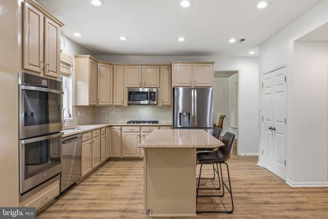 2416 VALLEY BROOK LN, Gambrills, MD 21054