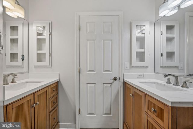 2416 VALLEY BROOK LN, Gambrills, MD 21054