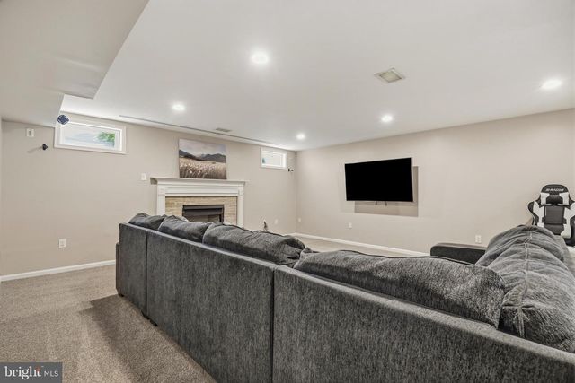 2416 VALLEY BROOK LN, Gambrills, MD 21054