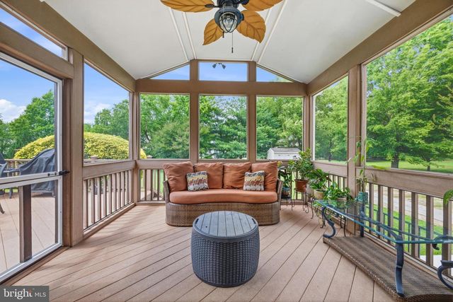 2416 VALLEY BROOK LN, Gambrills, MD 21054