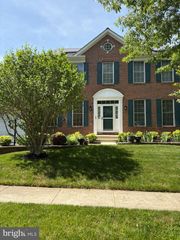 2416 VALLEY BROOK LN, Gambrills, MD 21054