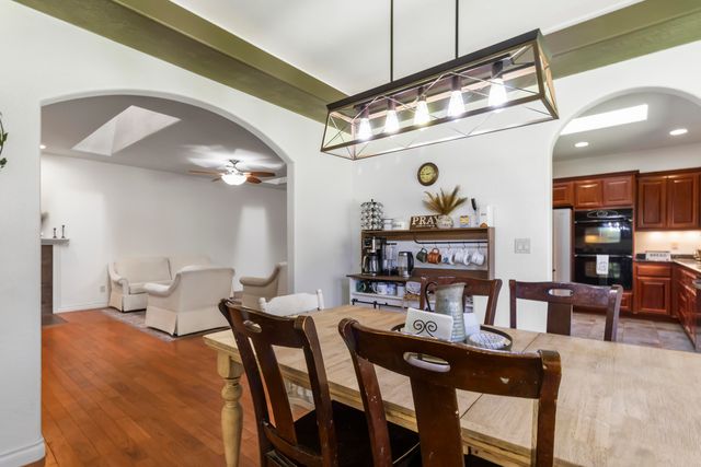 4186 E Evans Creek Road, Rogue River, OR 97537