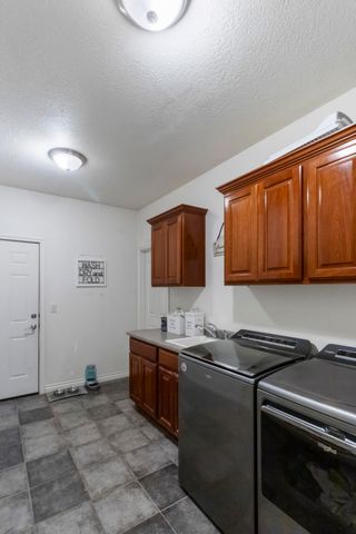 4186 E Evans Creek Road, Rogue River, OR 97537