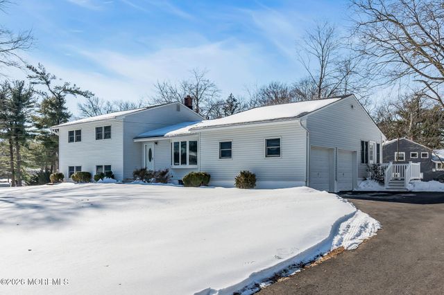 158 Cloverdale Circle, Tinton Falls, NJ 07724